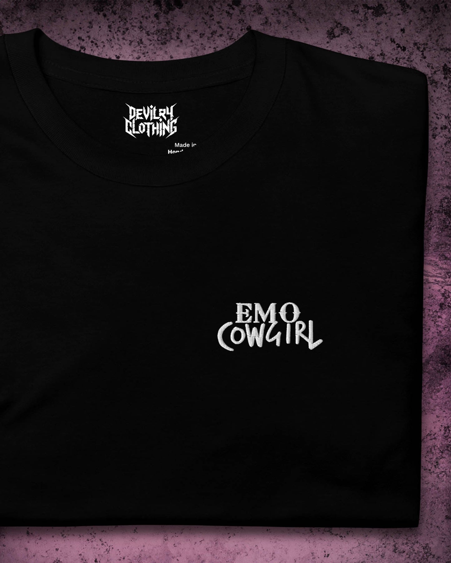 Emo Cowgirl – Embroidered T-Shirt