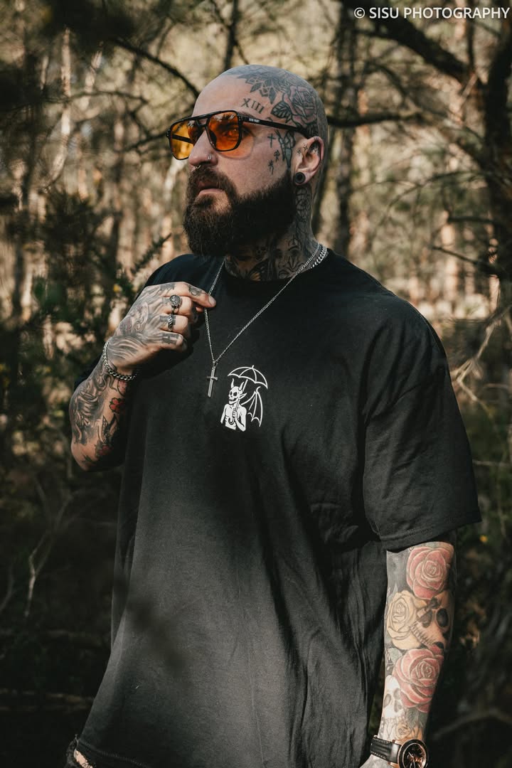 Daily Shitstorm Survivor T-Shirt